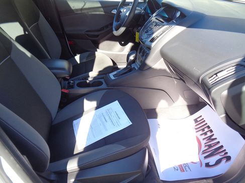 Used 2014 Ford Focus SE image 9