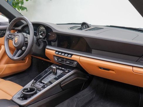 Used 2024 Porsche 911 Targa 4S w/ Premium Package image 83