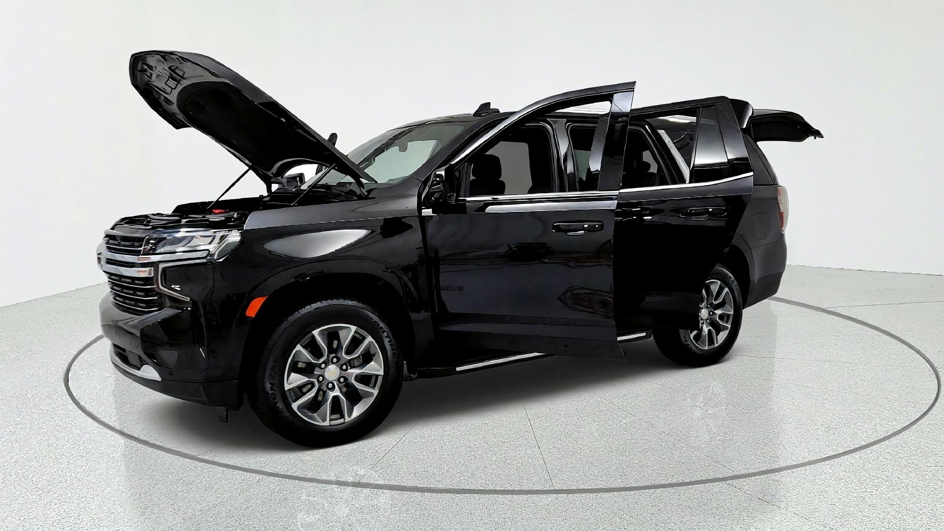 Used 2023 Chevrolet Tahoe LT w/ LT Signature Package AWD/4WD image 9