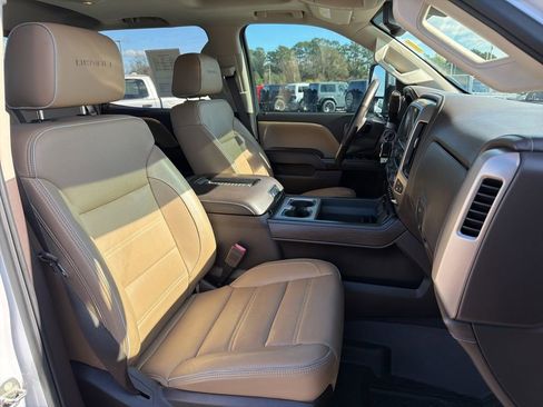 Used 2018 GMC Sierra 3500 Denali w/ Duramax Plus Package image 26
