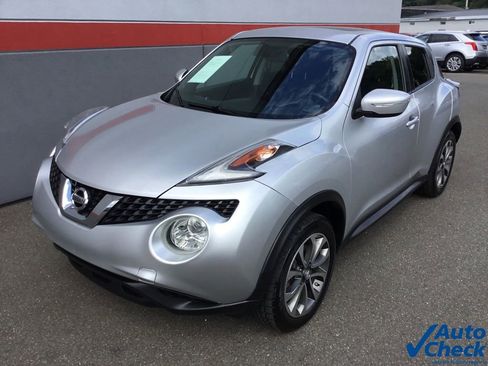 Used 2017 Nissan Juke SV image 6