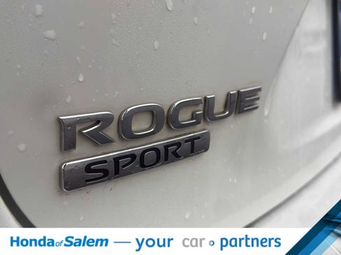 Used 2018 Nissan Rogue Sport S image 10