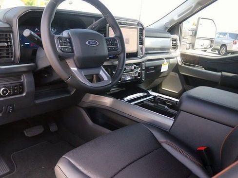 New 2025 Ford F250 Lariat w/ Lariat Ultimate Package AWD/4WD image 17