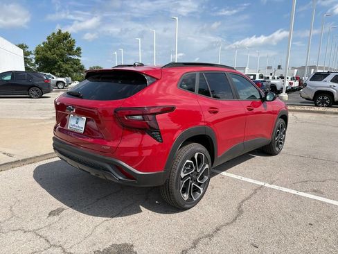New 2026 Chevrolet Trax RS FWD image 3