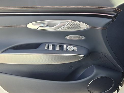 New 2026 Genesis GV70 2.5T Sport Prestige image 13