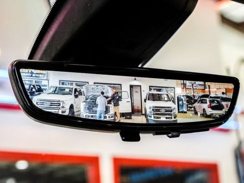 Used 2023 GMC Sierra 3500 Denali w/ Denali Ultimate Package AWD/4WD image 21