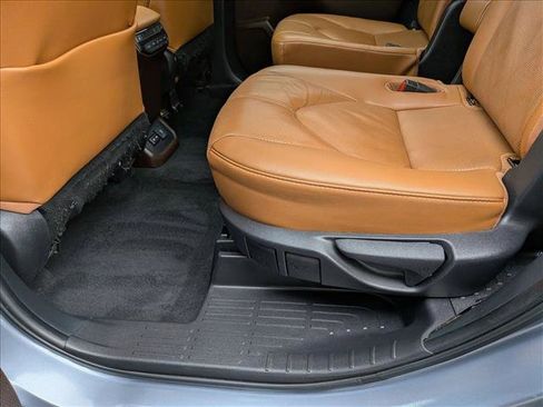 Used 2022 Toyota Highlander Platinum image 17