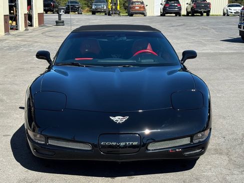 Used 2003 Chevrolet Corvette Convertible w/ Preferred Equipment Group1 RWD image 9
