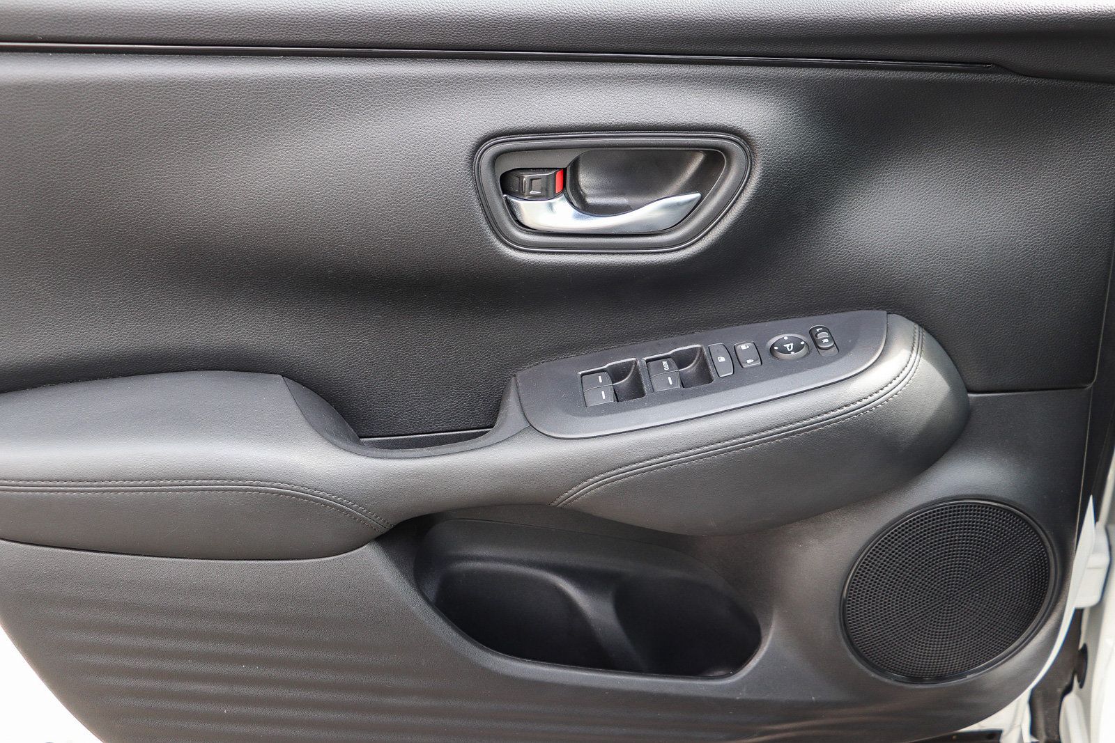 Used 2024 Honda HR-V LX image 22