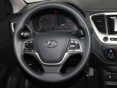 Used 2022 Hyundai Accent SE image 14