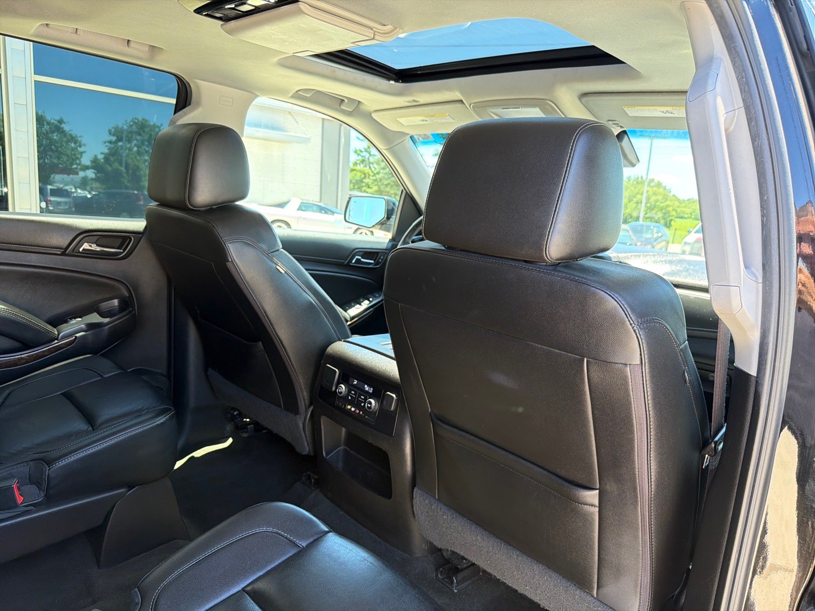 Used 2016 Chevrolet Suburban LT AWD/4WD image 32
