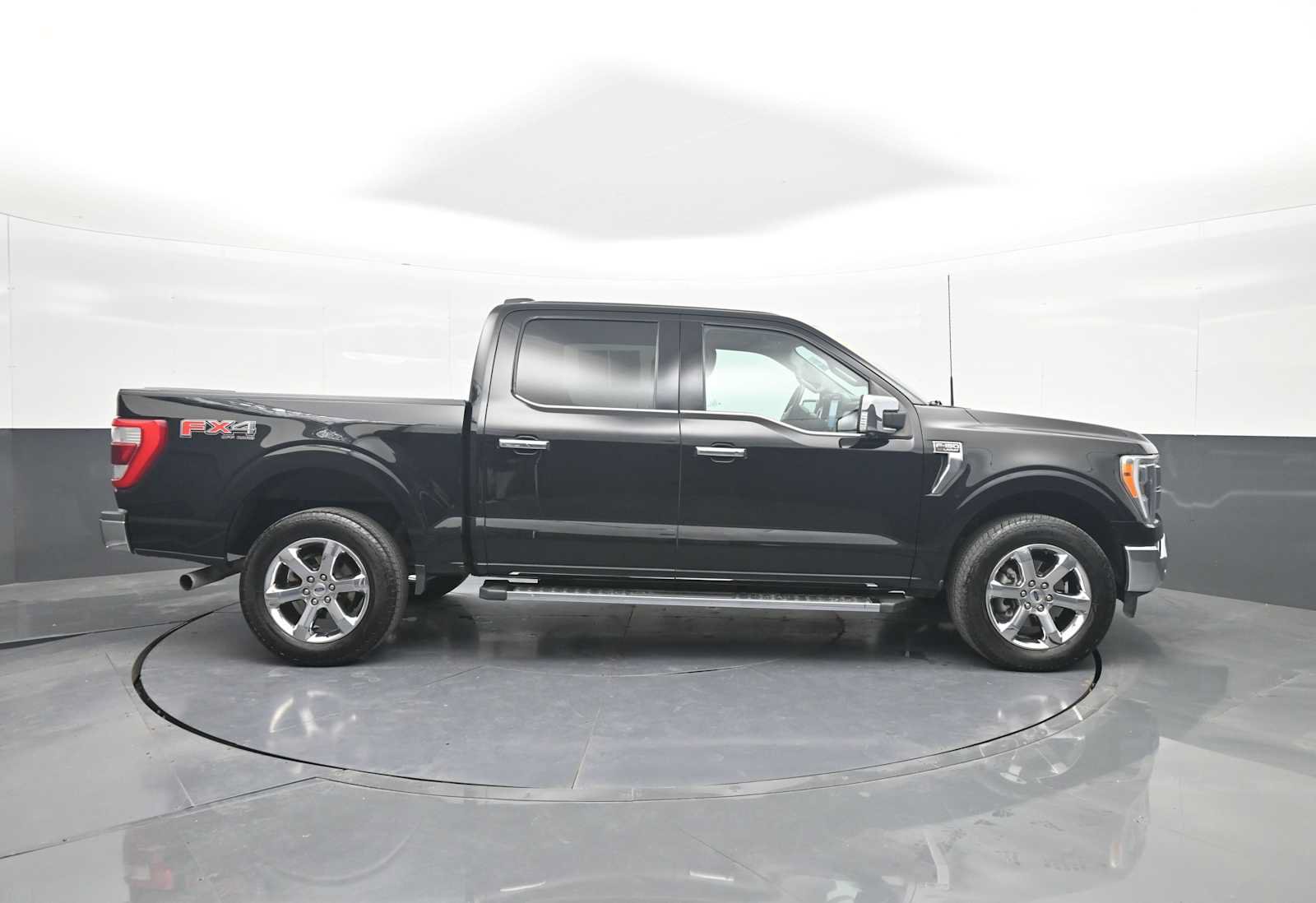 Used 2021 Ford F150 Lariat AWD/4WD image 9