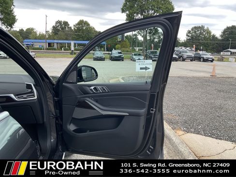 Used 2019 BMW X5 xDrive40i w/ Executive Package image 23