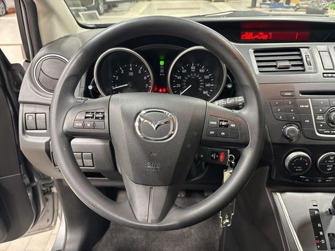 Used 2014 MAZDA MAZDA5 Sport image 8