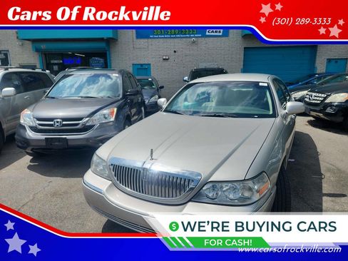 Used 2007 Lincoln Town Car Signature image 1