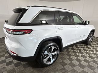 Used 2024 Jeep Grand Cherokee Limited 4xe AWD/4WD video 3