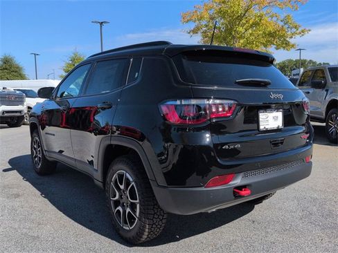 New 2026 Jeep Compass Trailhawk image 6