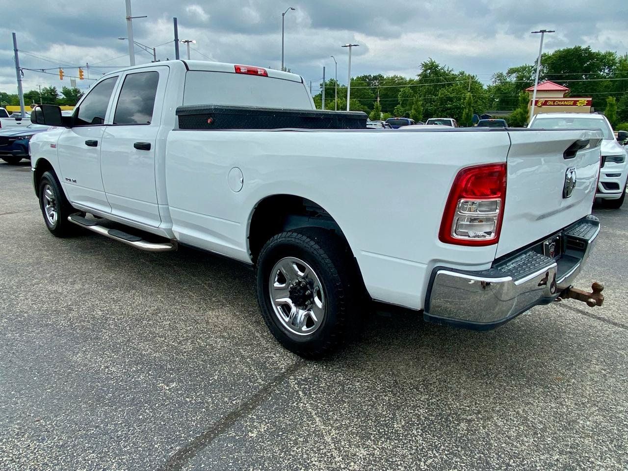 Used 2020 RAM 2500 Tradesman w/ Chrome Appearance Group RWD image 3