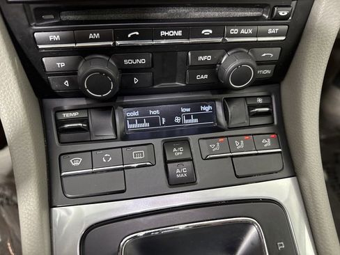 Certified 2014 Porsche Cayman S image 28