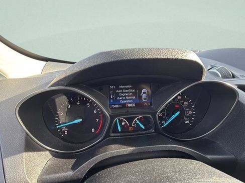 Certified 2019 Ford Escape SE image 26