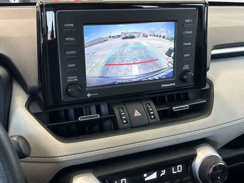 Used 2021 Toyota RAV4 XLE Premium FWD image 32