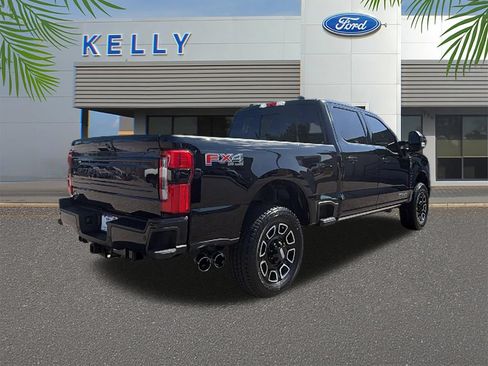 Used 2025 Ford F250 Platinum w/ FX4 Off-Road Package AWD/4WD image 5