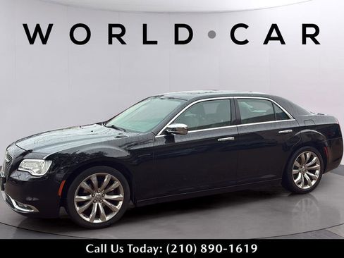 Used 2020 Chrysler 300 Limited image 11