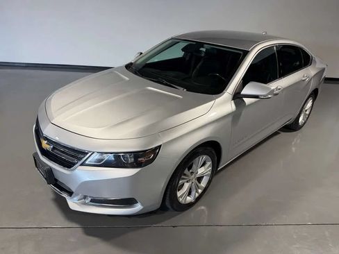 Used 2014 Chevrolet Impala LT w/ Convenience Package FWD image 39