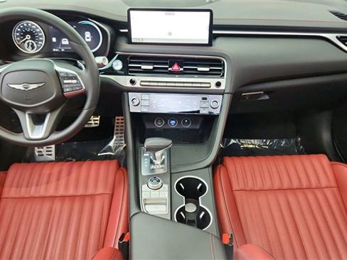 Used 2025 Genesis G70 2.5T w/ Sport Prestige Package image 20