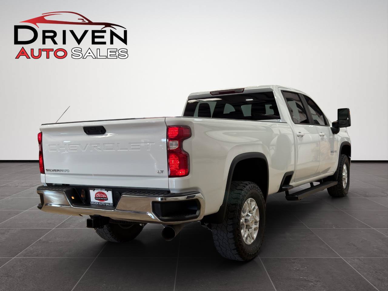 Used 2021 Chevrolet Silverado 2500 LT w/ Convenience Package AWD/4WD image 8