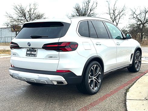 New 2026 BMW X5 xDrive50e AWD/4WD image 8