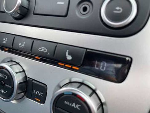 Used 2014 Volkswagen Eos Komfort image 25