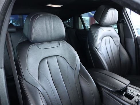 Used 2018 BMW X6 w/ Sports Activity Package image 41
