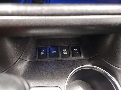 Used 2017 Toyota Highlander SE AWD/4WD image 24