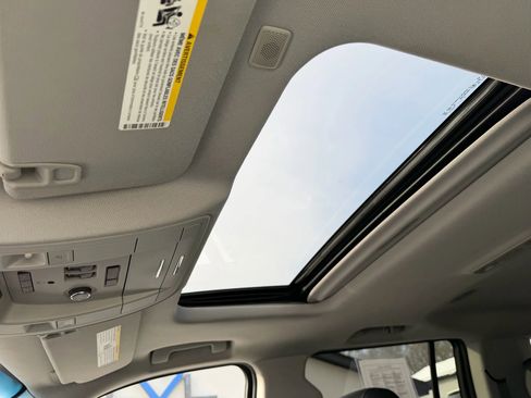 Used 2019 GMC Yukon XL SLT image 34