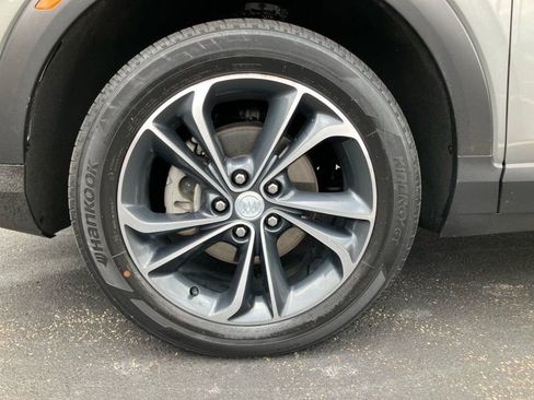 Used 2023 Buick Encore GX Essence w/ Experience Buick Package image 32