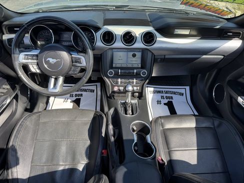 Used 2018 Ford Mustang Premium RWD image 7