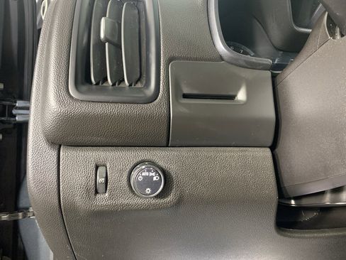 Used 2017 Chevrolet Colorado LT image 17