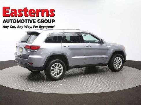 Used 2021 Jeep Grand Cherokee Laredo AWD/4WD image 40