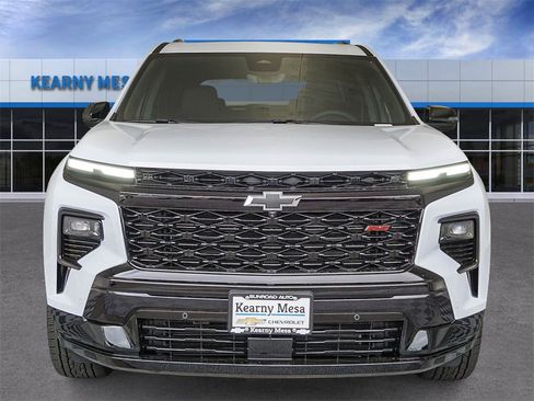 New 2026 Chevrolet Traverse RS w/ LPO, Floor Liner Package image 2