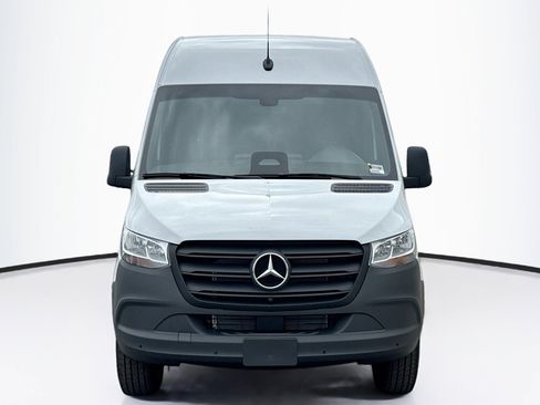 New 2025 Mercedes-Benz Sprinter 2500 image 2