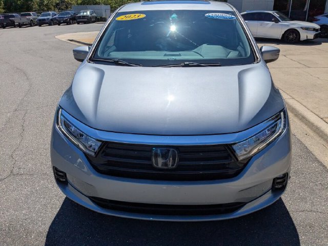 Used 2023 Honda Odyssey Elite image 3