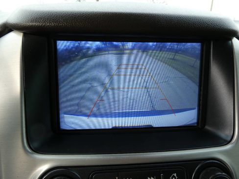 Used 2019 GMC Yukon XL SLT w/ Premium Edition AWD/4WD image 18