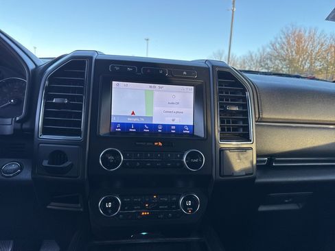 Used 2020 Ford Expedition Limited w/ Equipment Group 301A image 15