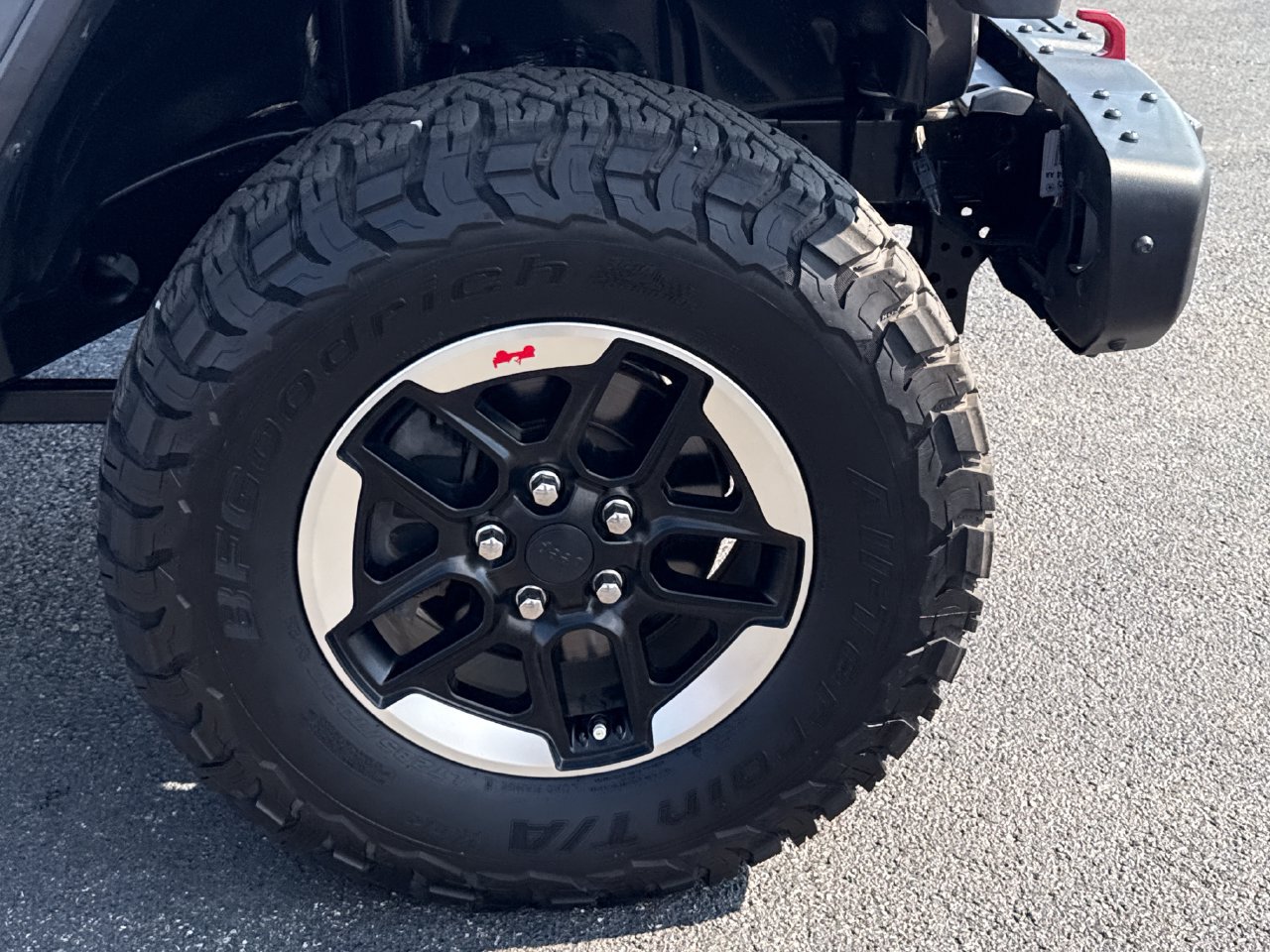 Used 2020 Jeep Wrangler Rubicon w/ Steel Bumper Group AWD/4WD image 9