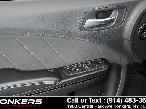 Used 2021 Dodge Charger R/T w/ Blacktop Package RWD image 6