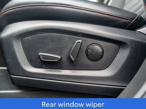 Used 2025 Ford Explorer ST-Line w/ ST-Line Street Pack image 21