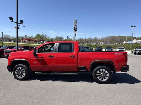 New 2026 Chevrolet Silverado 2500 Custom w/ Custom Value Package AWD/4WD image 10