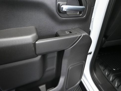 New 2026 Chevrolet Silverado 1500 W/T image 15