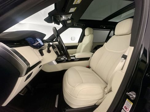 New 2026 Land Rover Range Rover Long Wheelbase SE AWD/4WD image 19